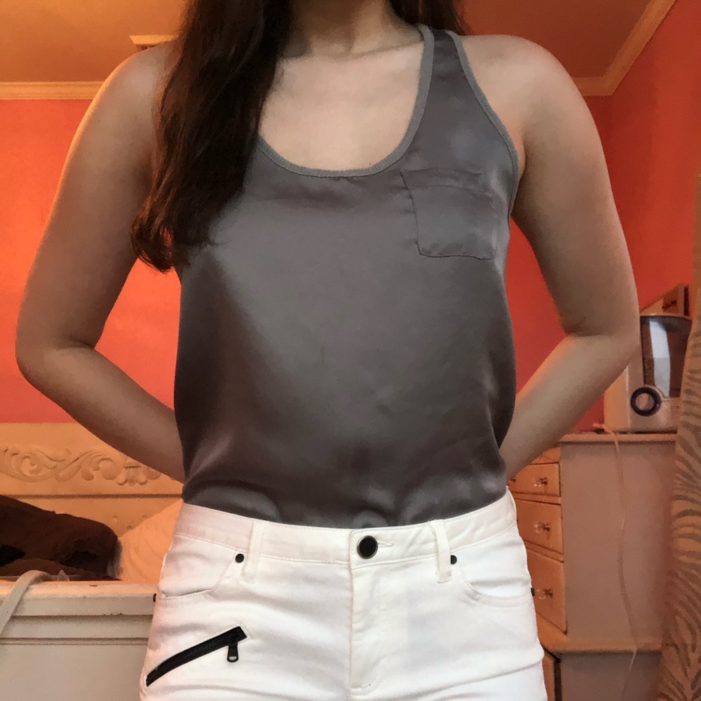 Grey tank top